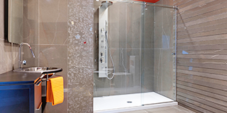 The Distinct Advantages Of Choosing To Install A Frameless Glass Shower Door in Indianapolis IN
