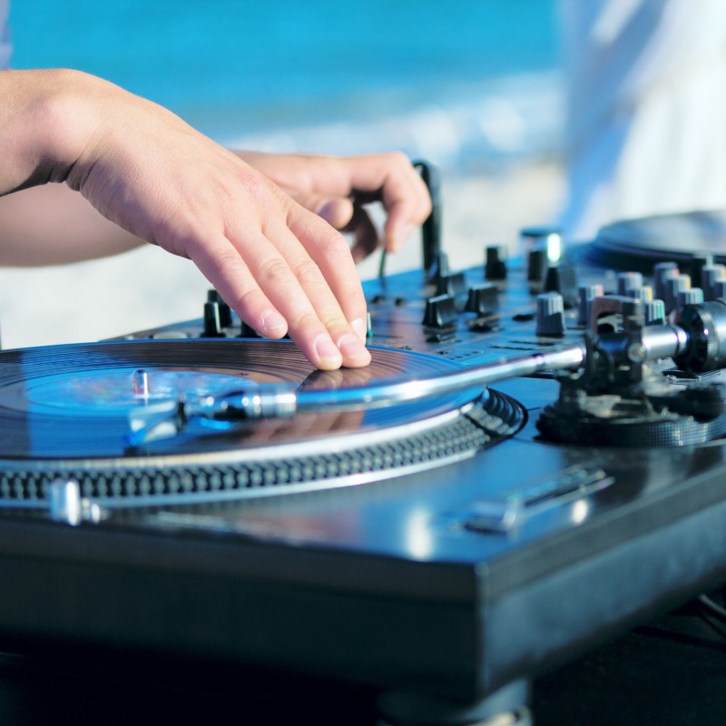 Important Steps to Find the Right Wedding DJ In New Jersey