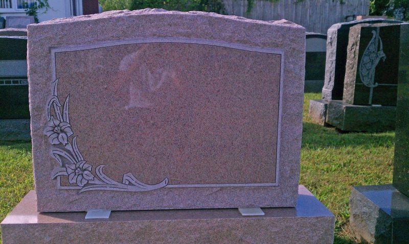 Important Reasons to Include the Purchase of Headstones in New Haven When Prearranging Funerals