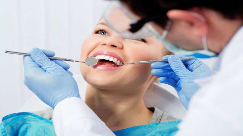 Considering Oral Implant Surgery as an Alternative to Dentures