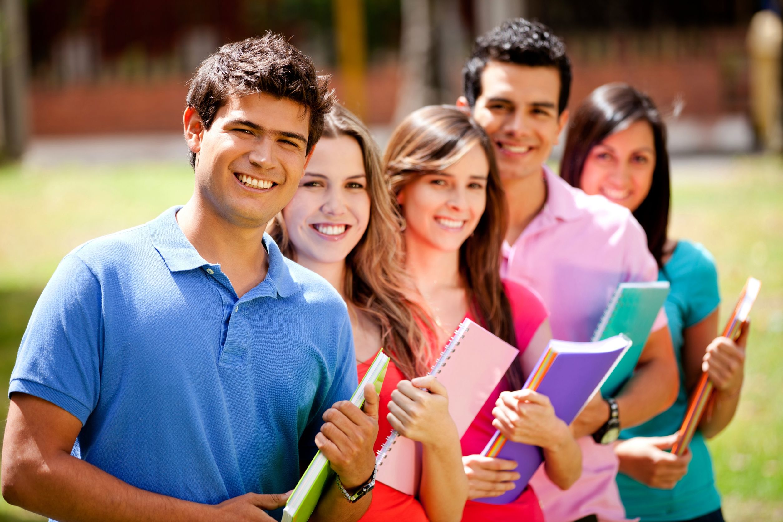 Tips on Finding University Housing, Roommates, and Perks to Look For