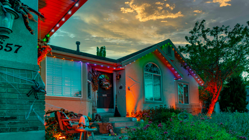 What to Know About Christmas Lights Outdoors in Denver, CO