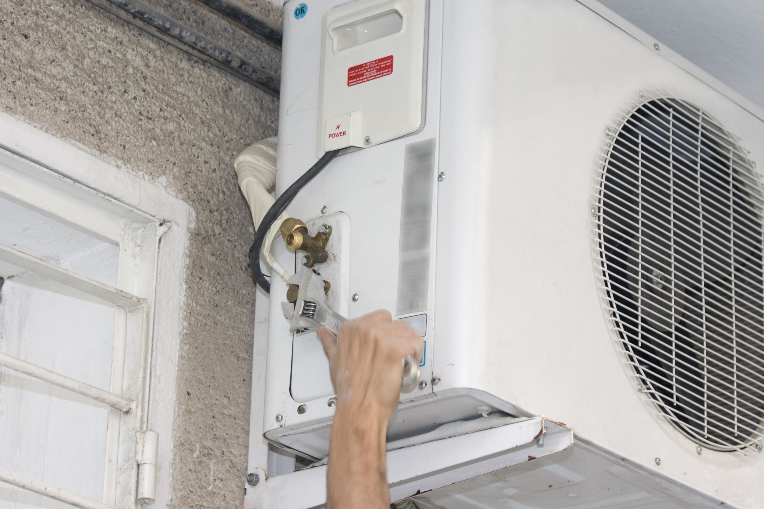 Signs Your Need AC Repair, Find Help Near Menifee CA