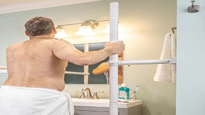 Grab Bars for the Elderly Adults Can Make It Much Easier to Get Up