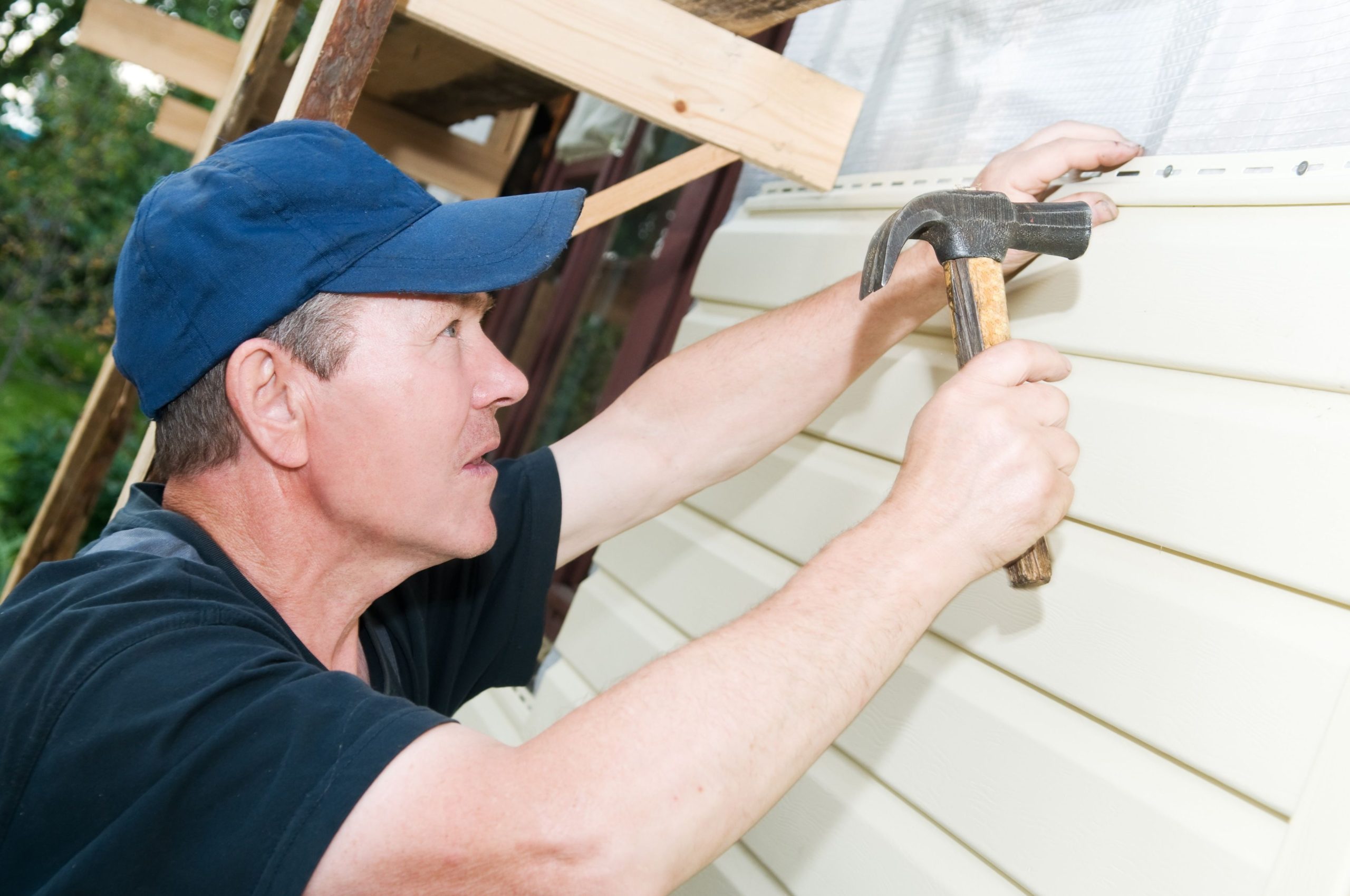You Need Local Professionals to Handle Siding Installation in Martinsburg, WV