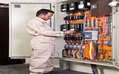 Signs You Should Call an Electrician Omaha NE for Immediate Electrical Repairs