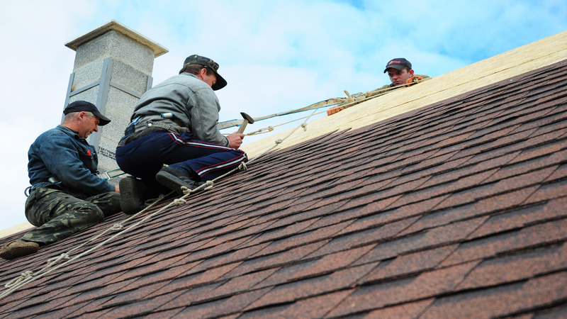 How a Commercial Roof Contractor in Omaha, NE, Can Extend Your Building’s Lifespan Efficiently