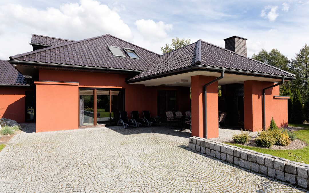 Homeowners Trust Metal Roof Panels in Englewood CO for Energy Efficiency and Style