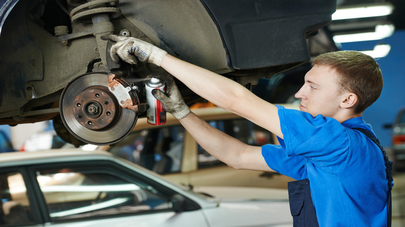 Avoid Costly Repairs by Scheduling Your Next Brake Pad Change Detroit Style