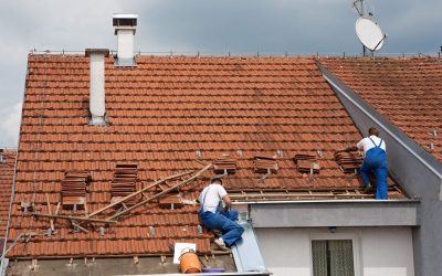 Choosing a Residential Roofing Contractor in Fort Lauderdale, FL for Efficient Leak Solutions