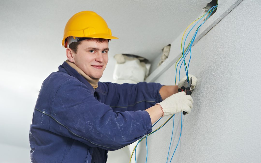 Homeowners Can Upgrade Electrical Panel in Elk Grove Village, IL for Better Safety