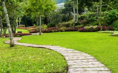 Homeowners Choose Concrete Edging in Hartford, WI, for Durable Landscape Borders