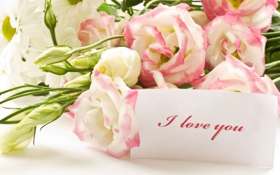 Unique Gift Ideas Using a Flower Delivery Service in Waukesha, WI for Every Celebration