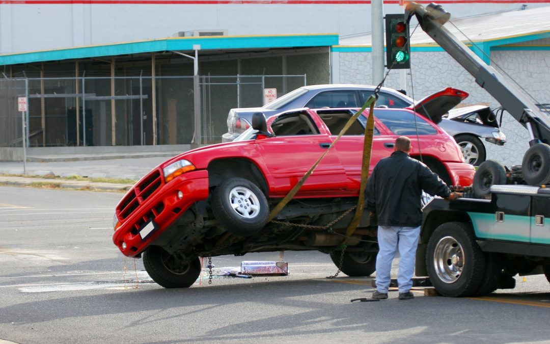 How a Towing Company in Redmond, WA Handles Emergency Roadside Assistance With Care
